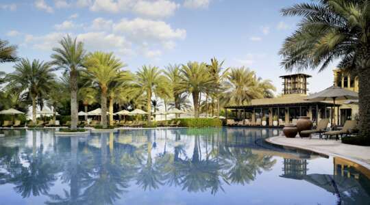 kenwood travel raffles the palm